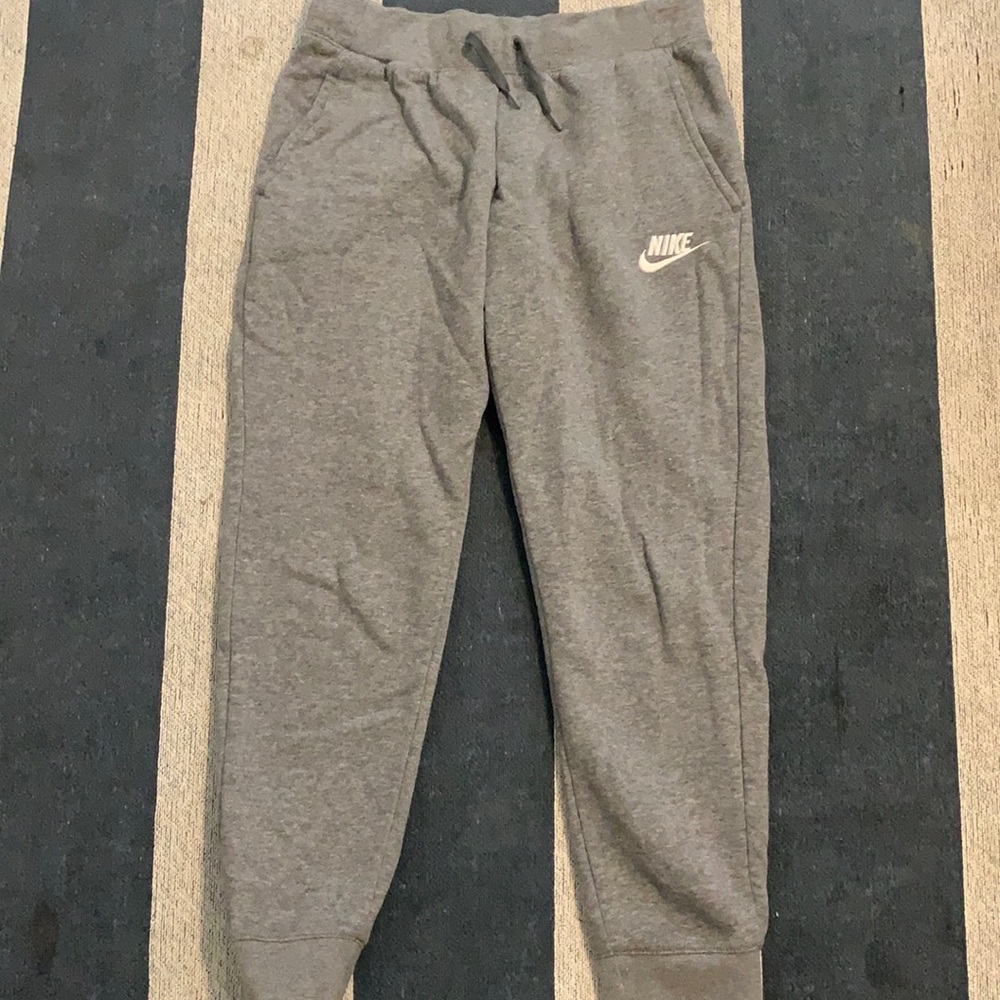 Lightly used Nike sweatpants for kids size large